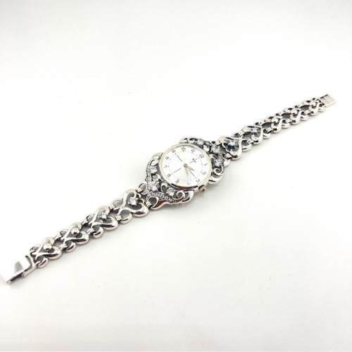 Серебряные часы 50